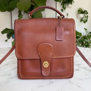 Coach Vintage Station Turnlock Crossbody Bag 5130 British Tan Leather 90's USA